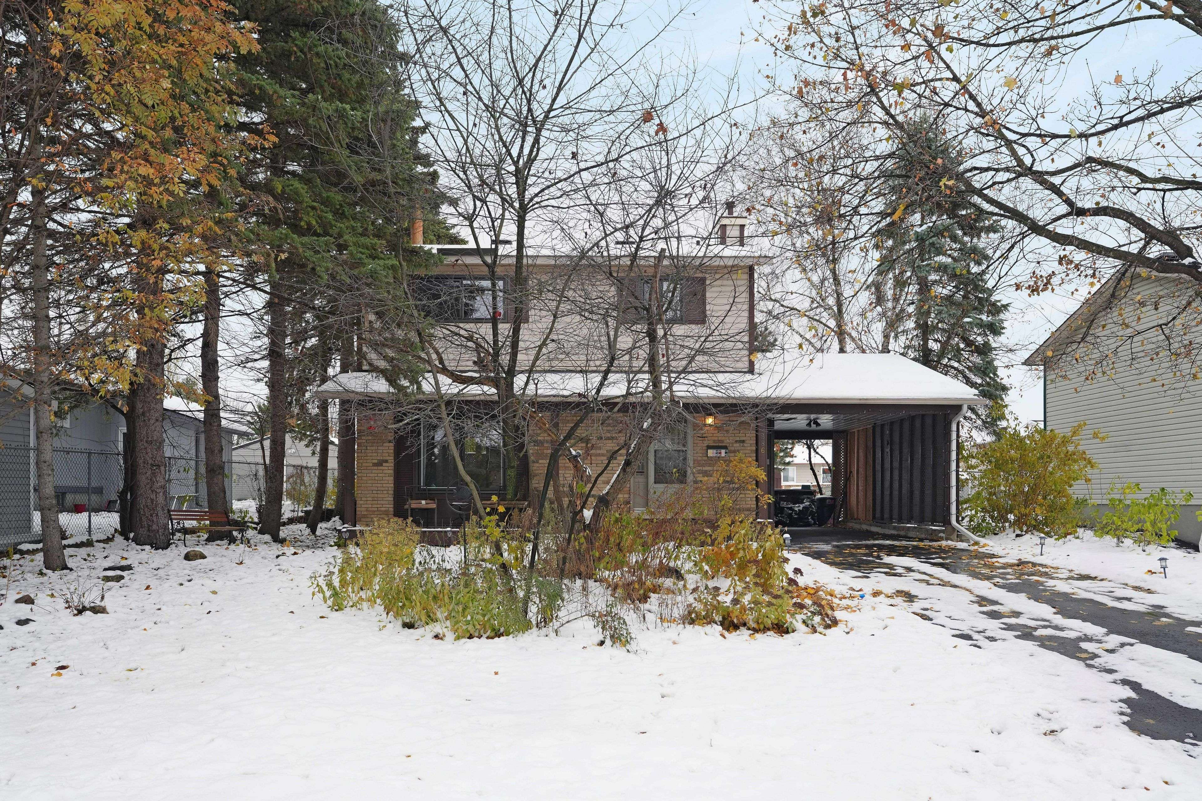 Orleans - Cumberland And Area, ON K1E 2E3,386 Vince DR