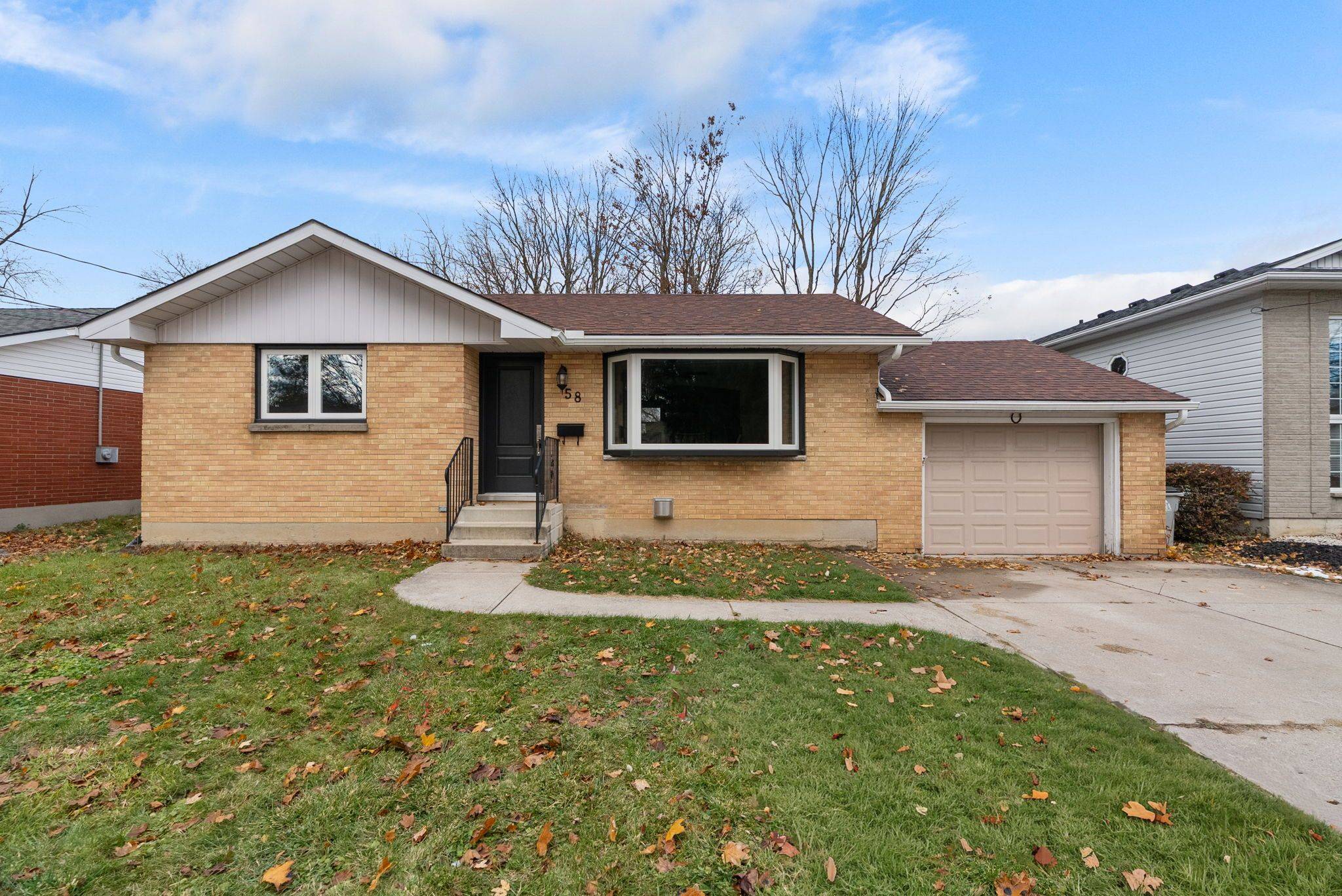 South Huron, ON N0M 1S2,58 John ST W