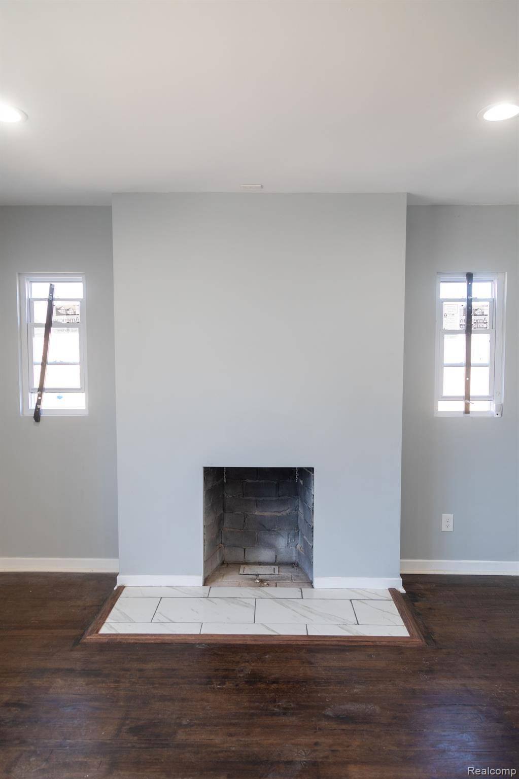 Detroit, MI 48224,3926 THREE MILE DR