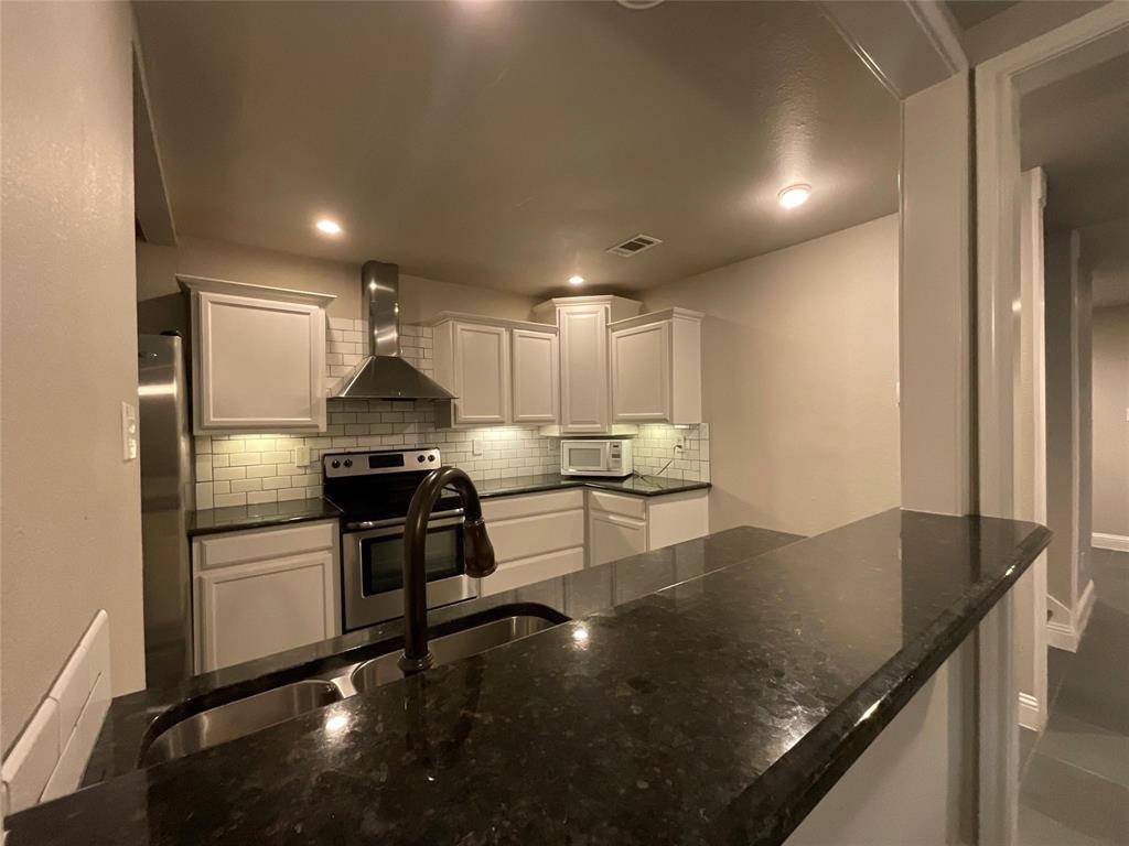 Arlington, TX 76012,2331 N Davis Drive #D