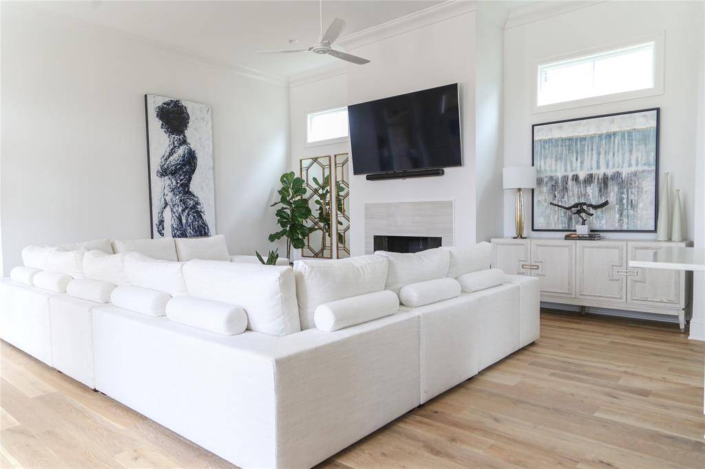 Shreveport, LA 71106,2092 Fairwoods Drive