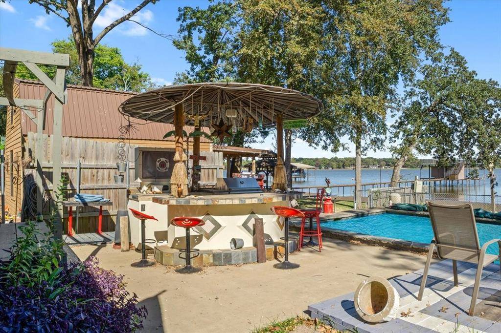 Eustace, TX 75124,18390 Pine Drive