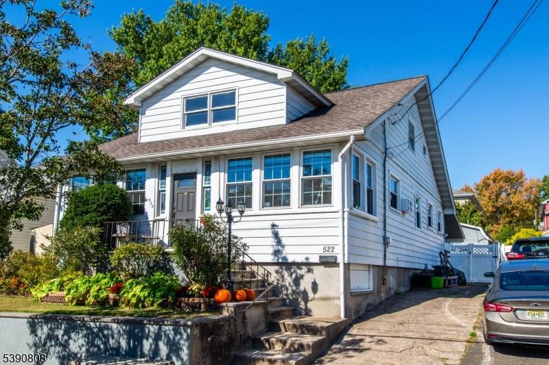 Carlstadt Boro, NJ 07072,522 9th St