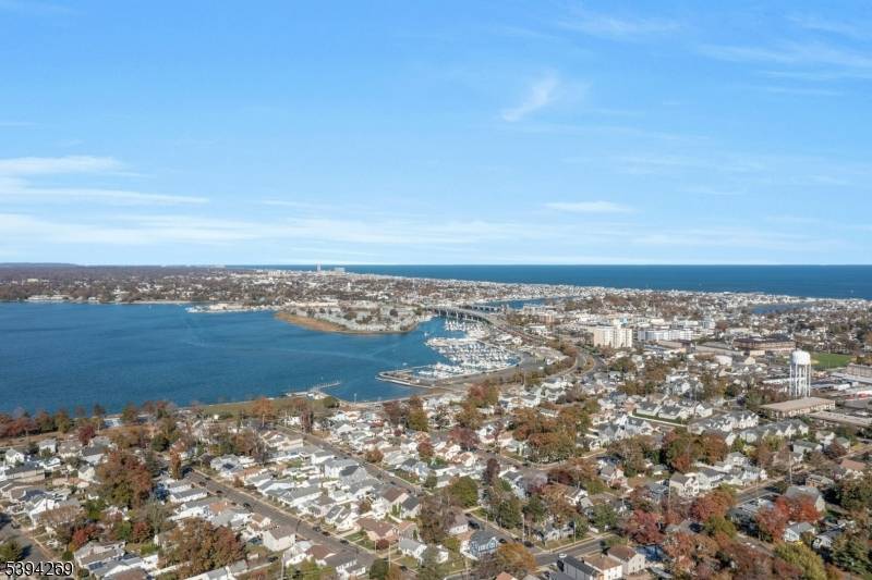 Wall Twp., NJ 07719,1630 Oakwood Rd