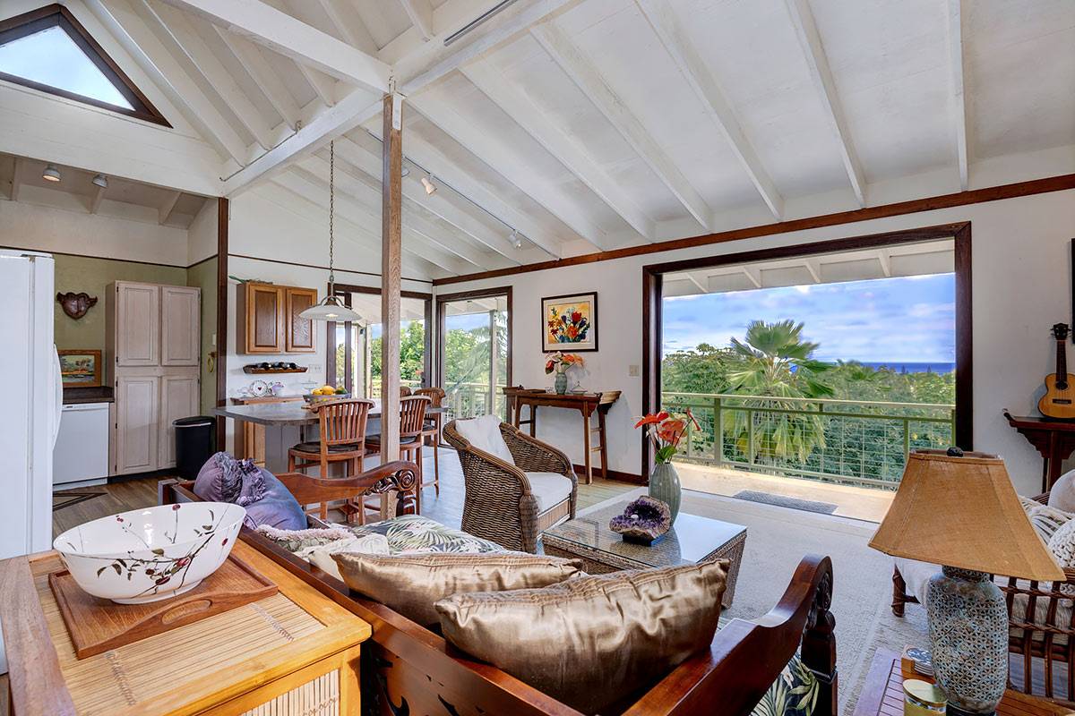 Pahoa, HI 96778,12-211 OLIANA DR