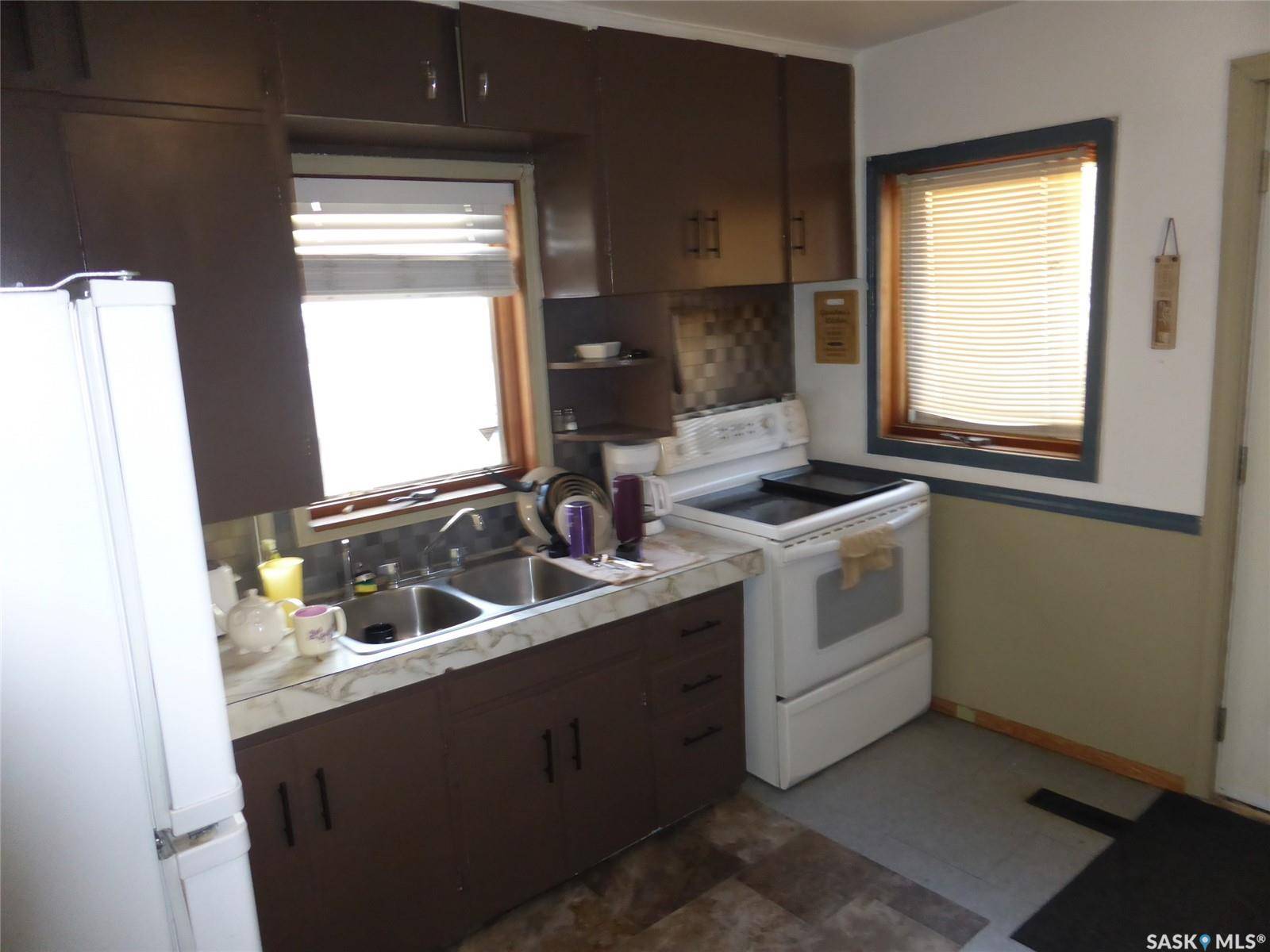 Paradise Hill, SK S0M 2G0,114 1st AVENUE