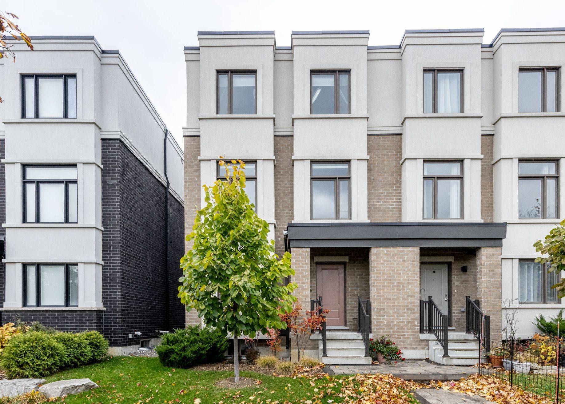 Mississauga, ON L4W 0E8,1818 Mitoff PL