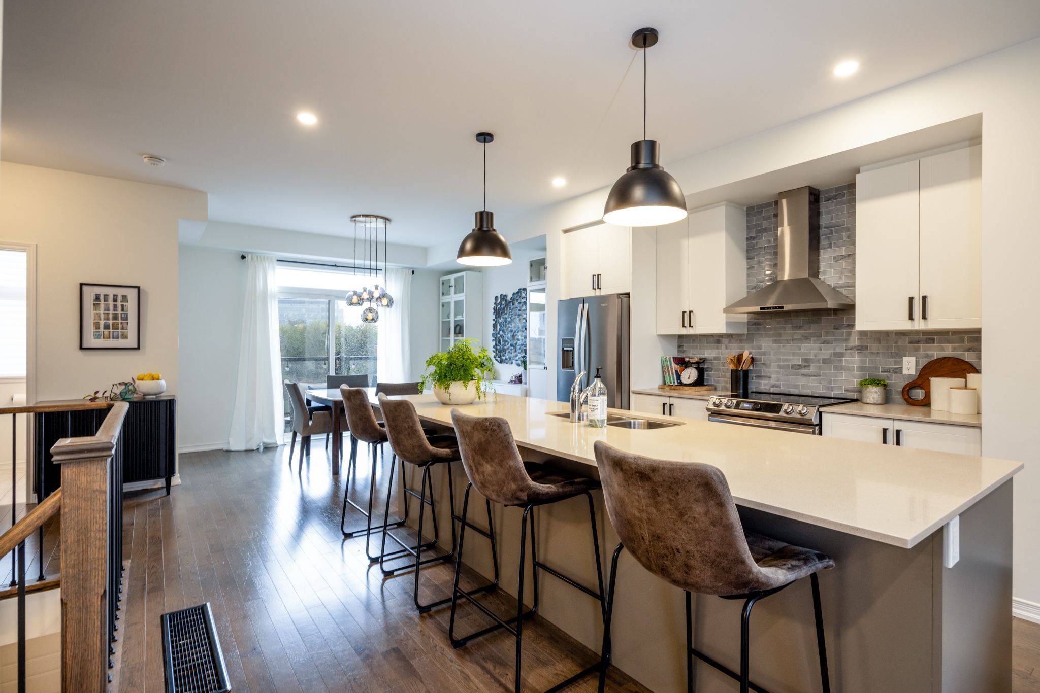 Mississauga, ON L4W 0E8,1818 Mitoff PL