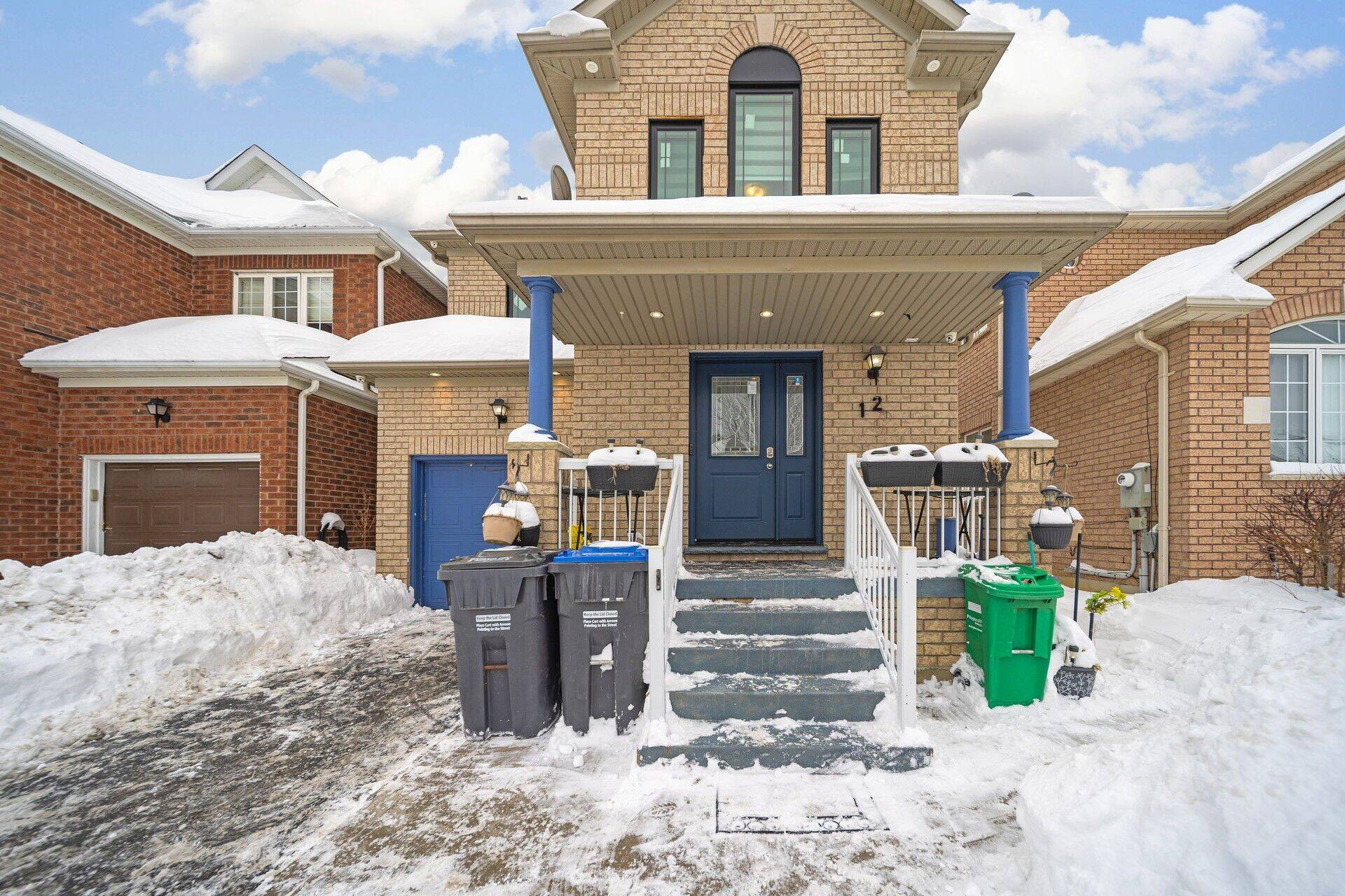 Brampton, ON L7A 2W3,12 Bramfield ST