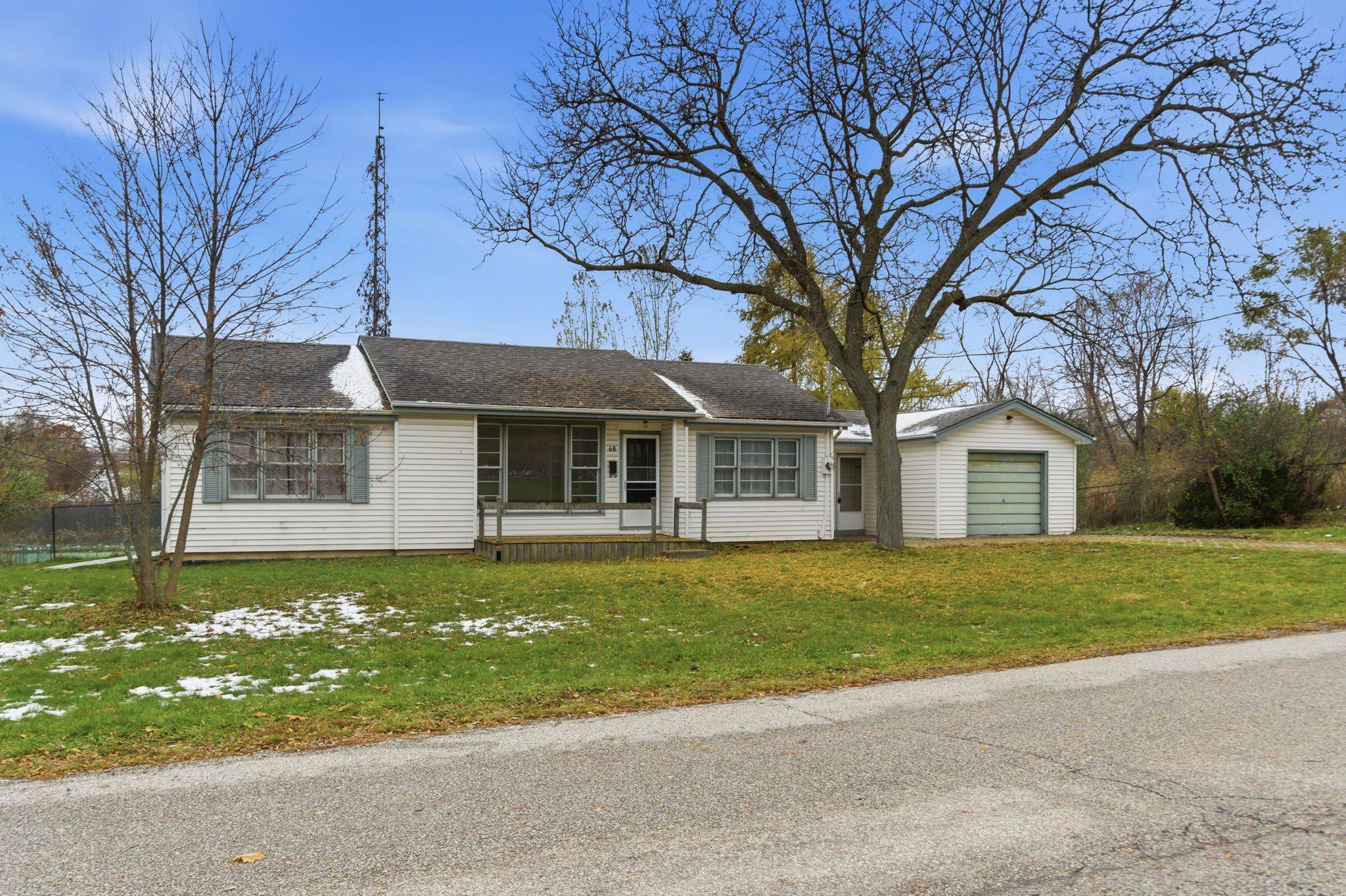 Hamilton, ON L9H 7A7,68 Atkinson BLVD