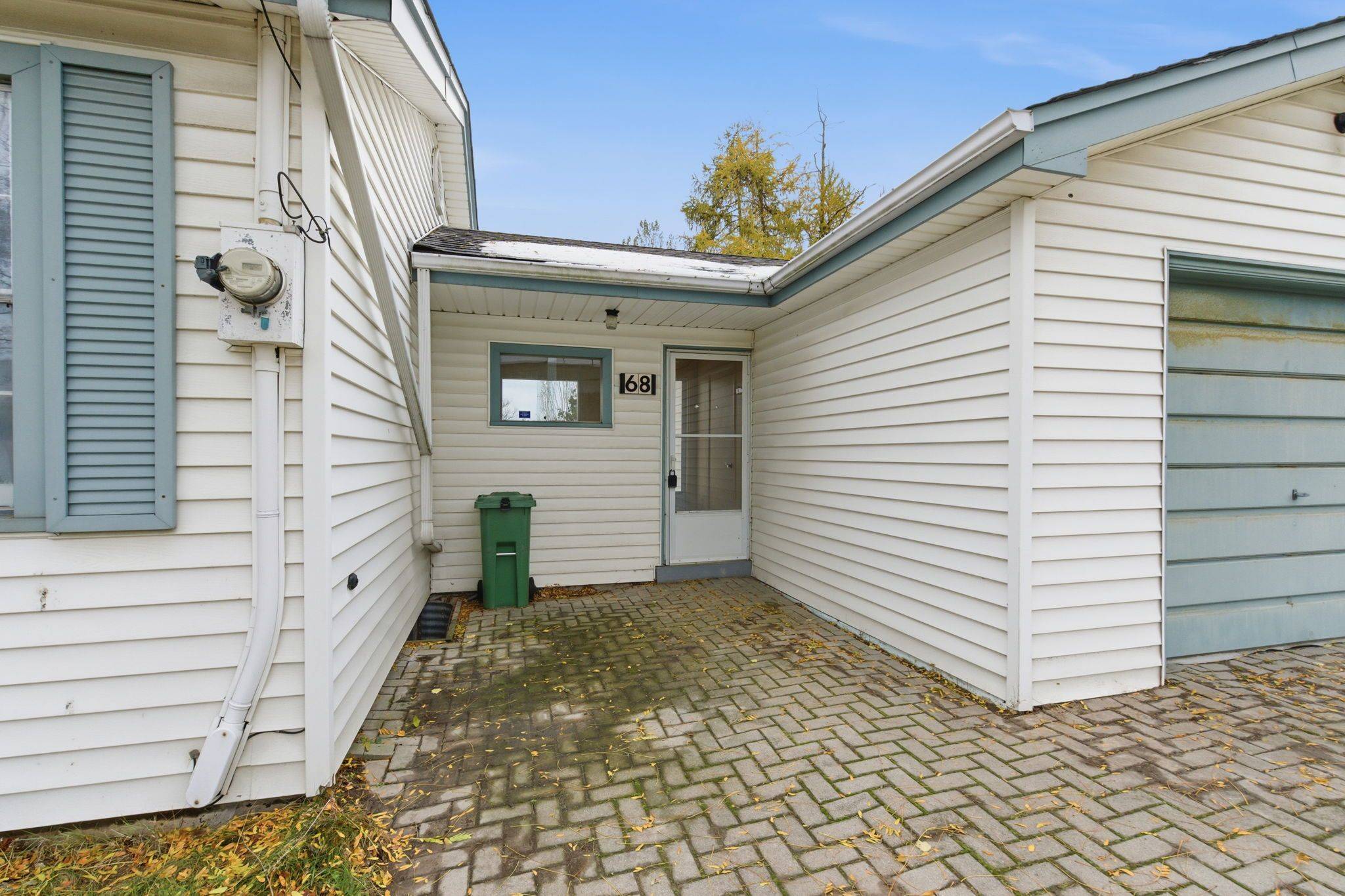 Hamilton, ON L9H 7A7,68 Atkinson BLVD