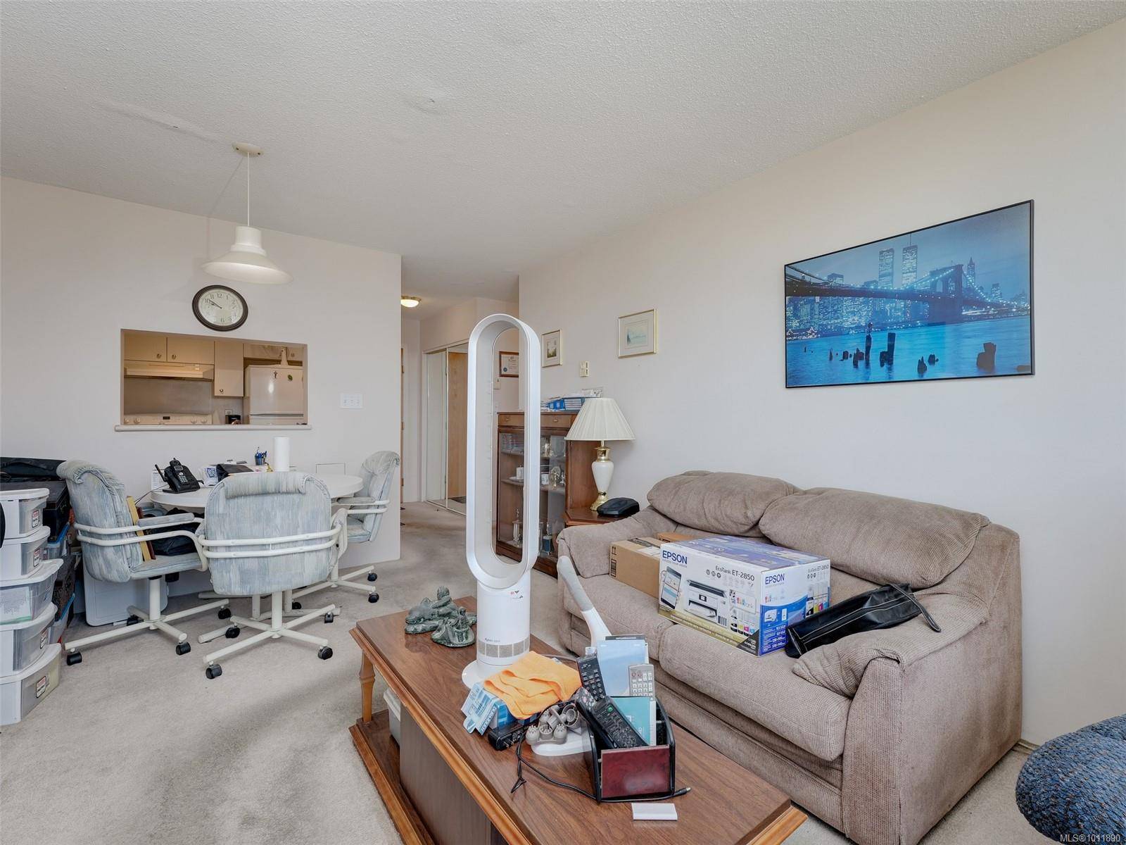 Victoria, BC V8X 3L6,835 View St #1010