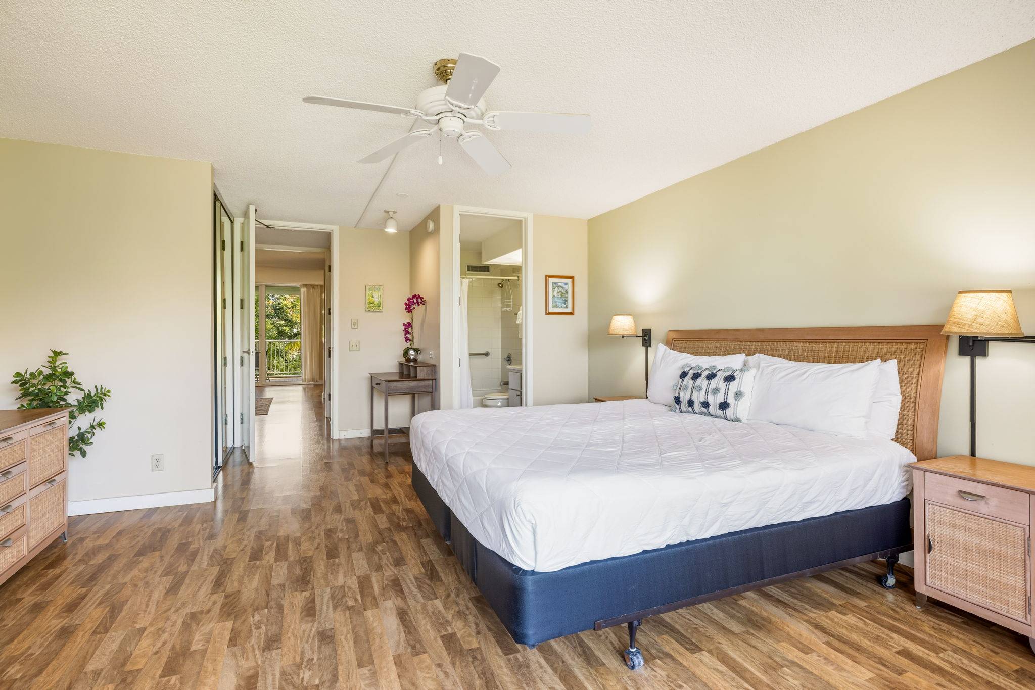 Princeville, HI 96722,3811 EDWARD RD #1206