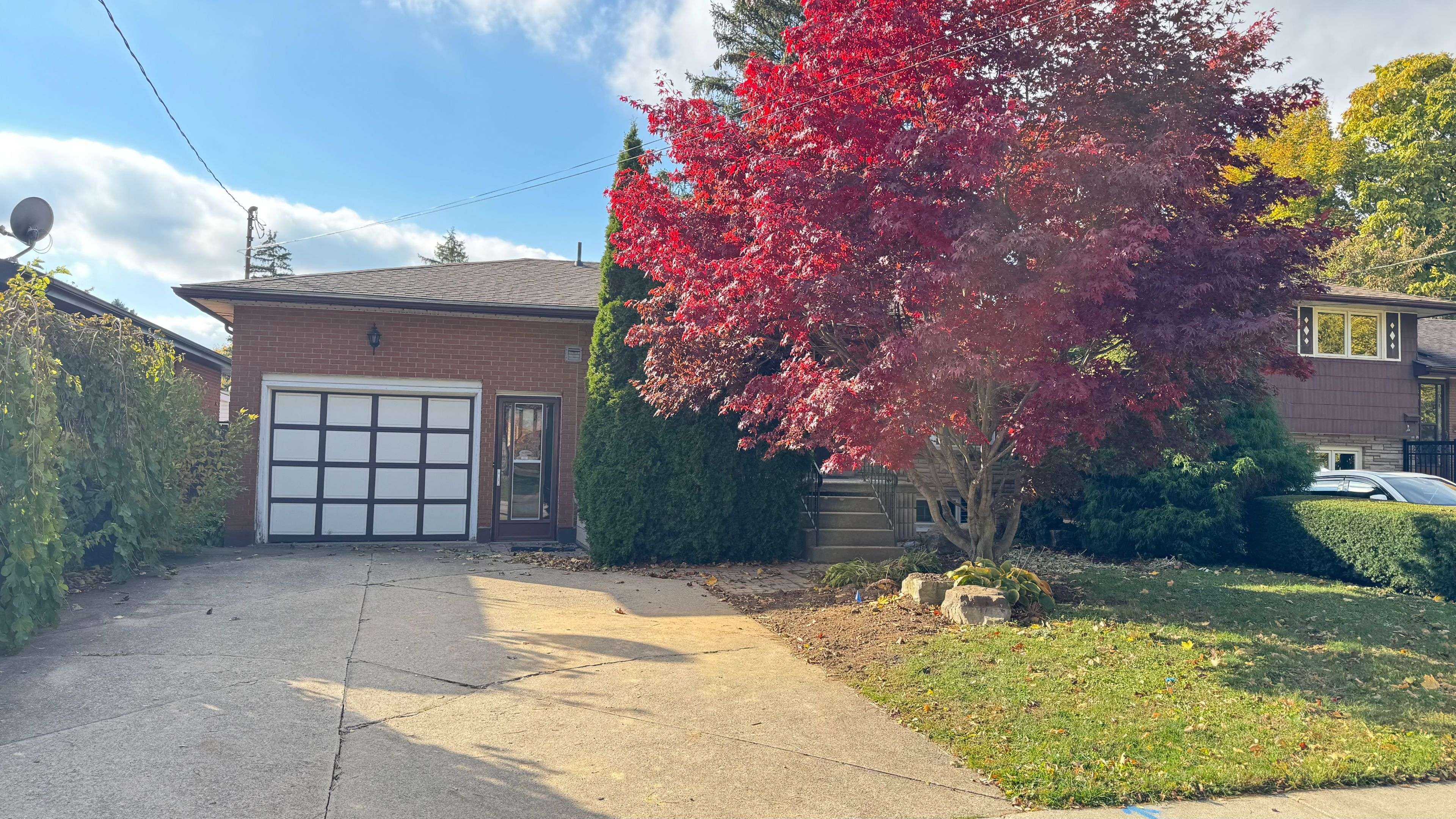 Hamilton, ON L8S 3B6,122 Rifle Range RD ##Furnished