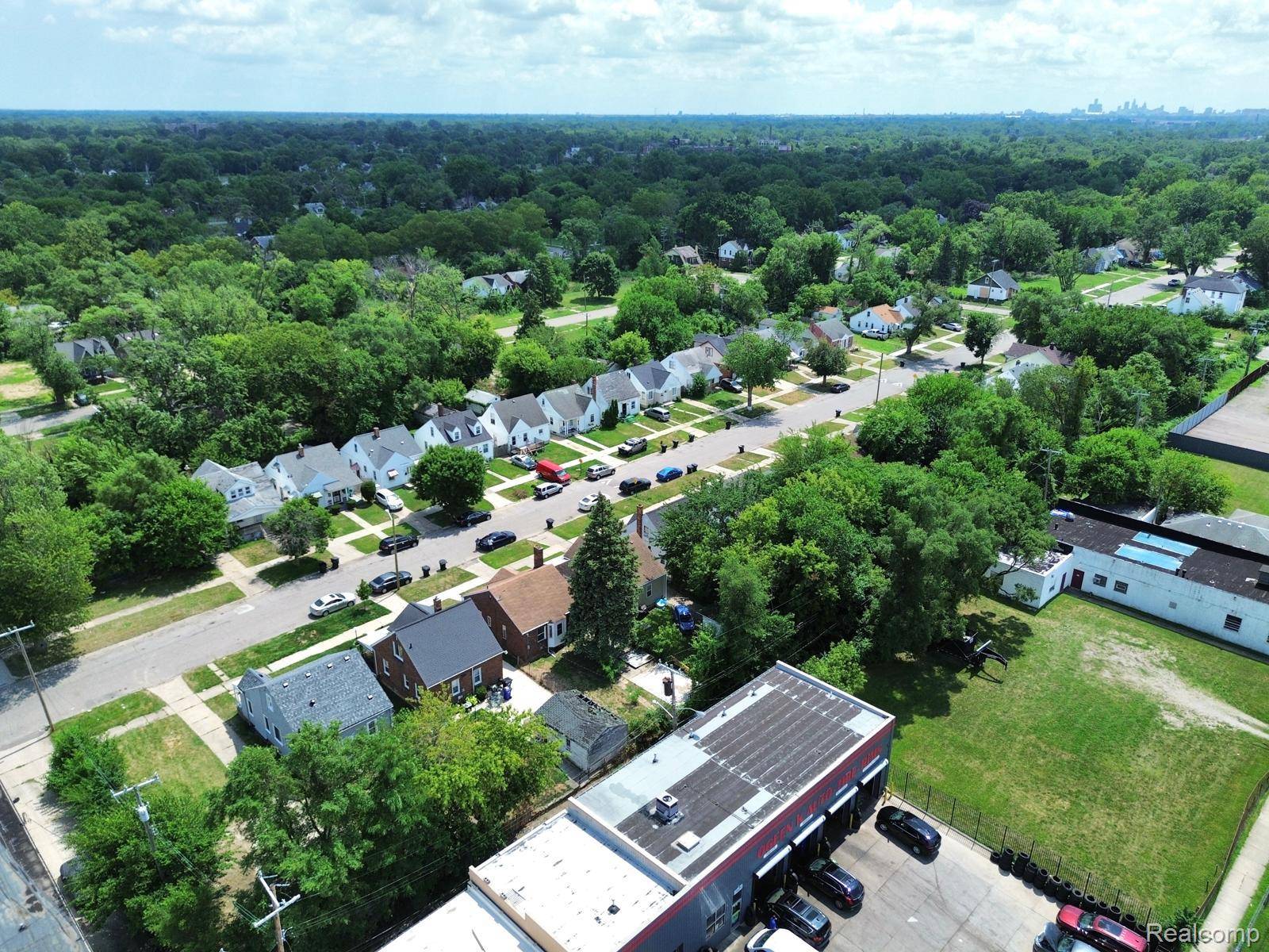 Detroit, MI 48203,20515 Coventry ST