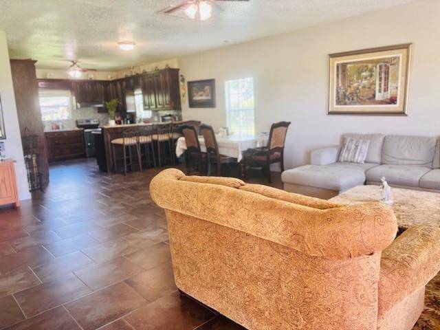 Barry, TX 75102,1002 N Fm 55