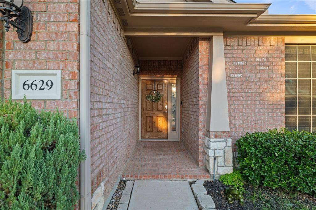 6629 Algarve Drive, Denton, TX 76210