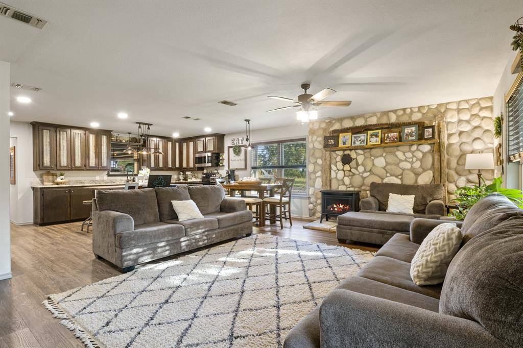 Bogata, TX 75417,1663 County Road 1405