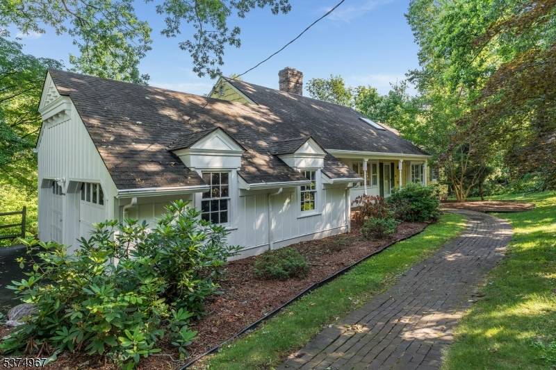 Watchung Boro, NJ 07069,360 Ridge Rd