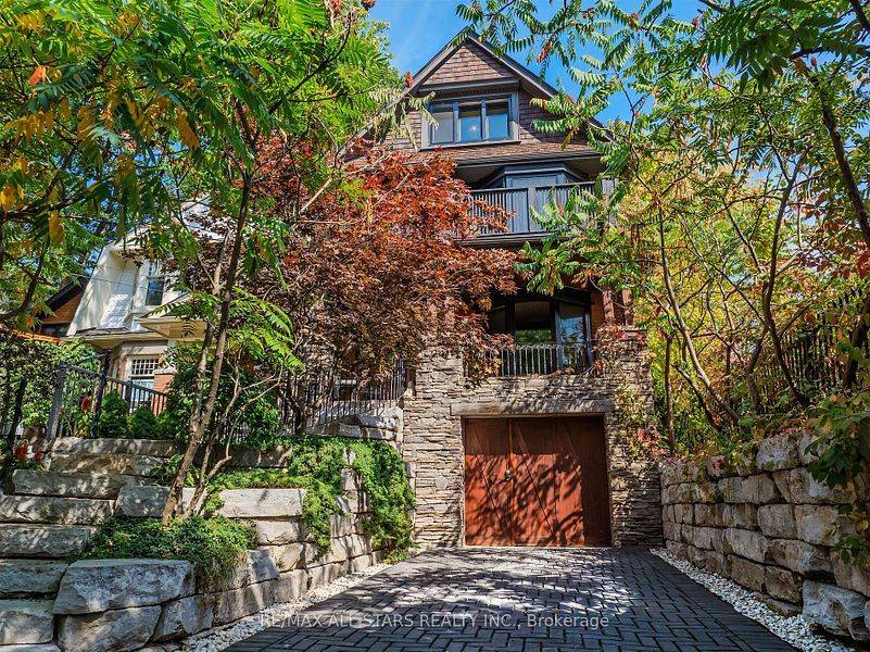 Toronto E02, ON M4E 3C2,151 Balsam AVE