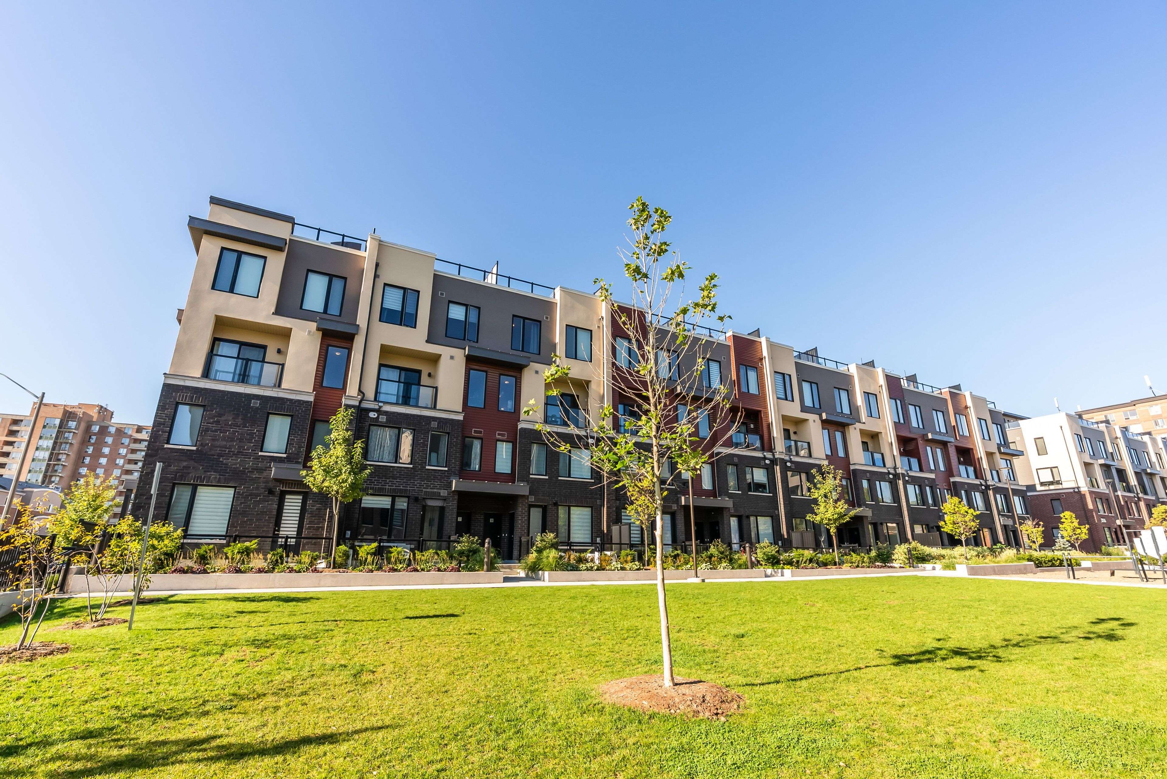 Mississauga, ON L5L 0C1,3546 Colonial DR #27