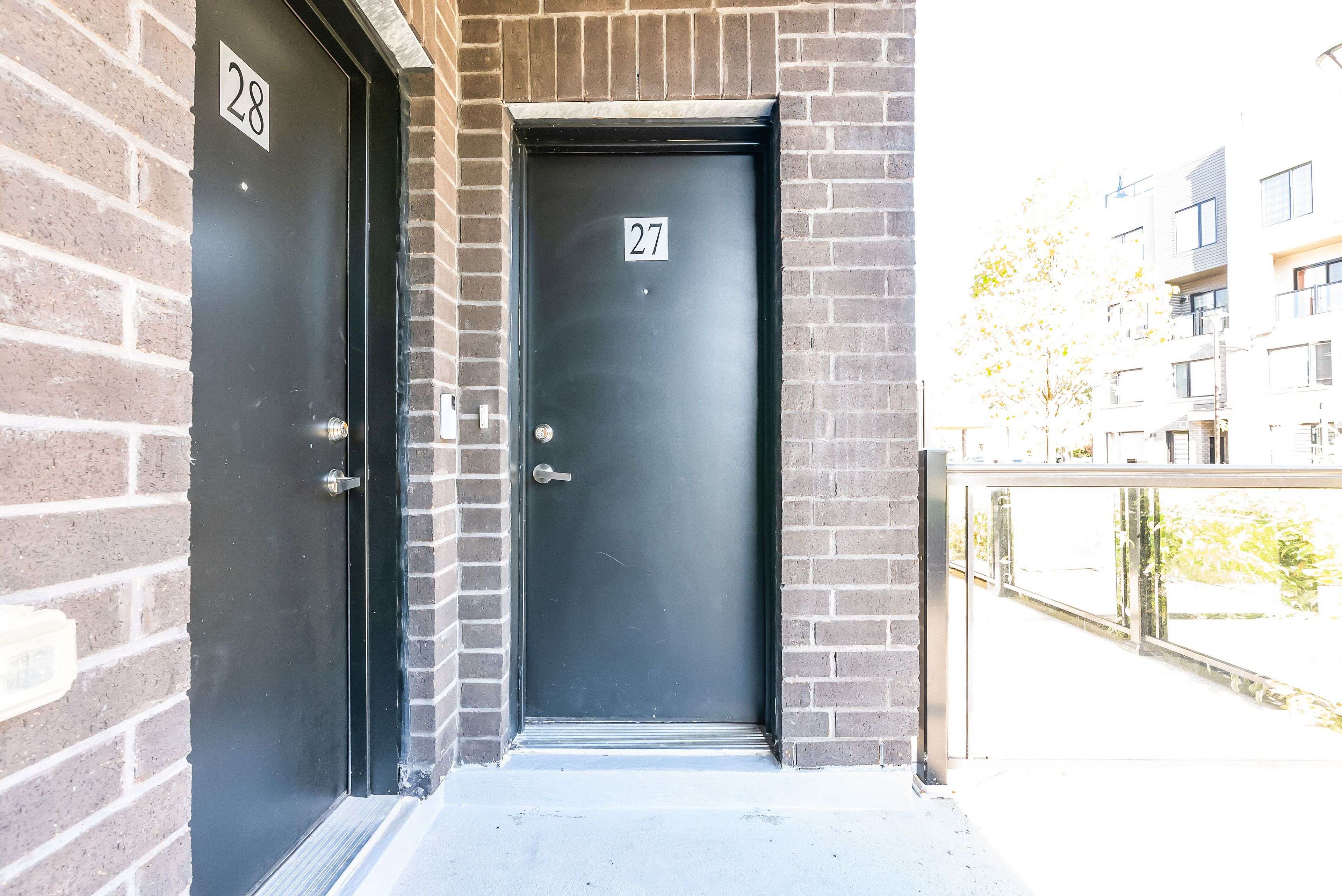 Mississauga, ON L5L 0C1,3546 Colonial DR #27