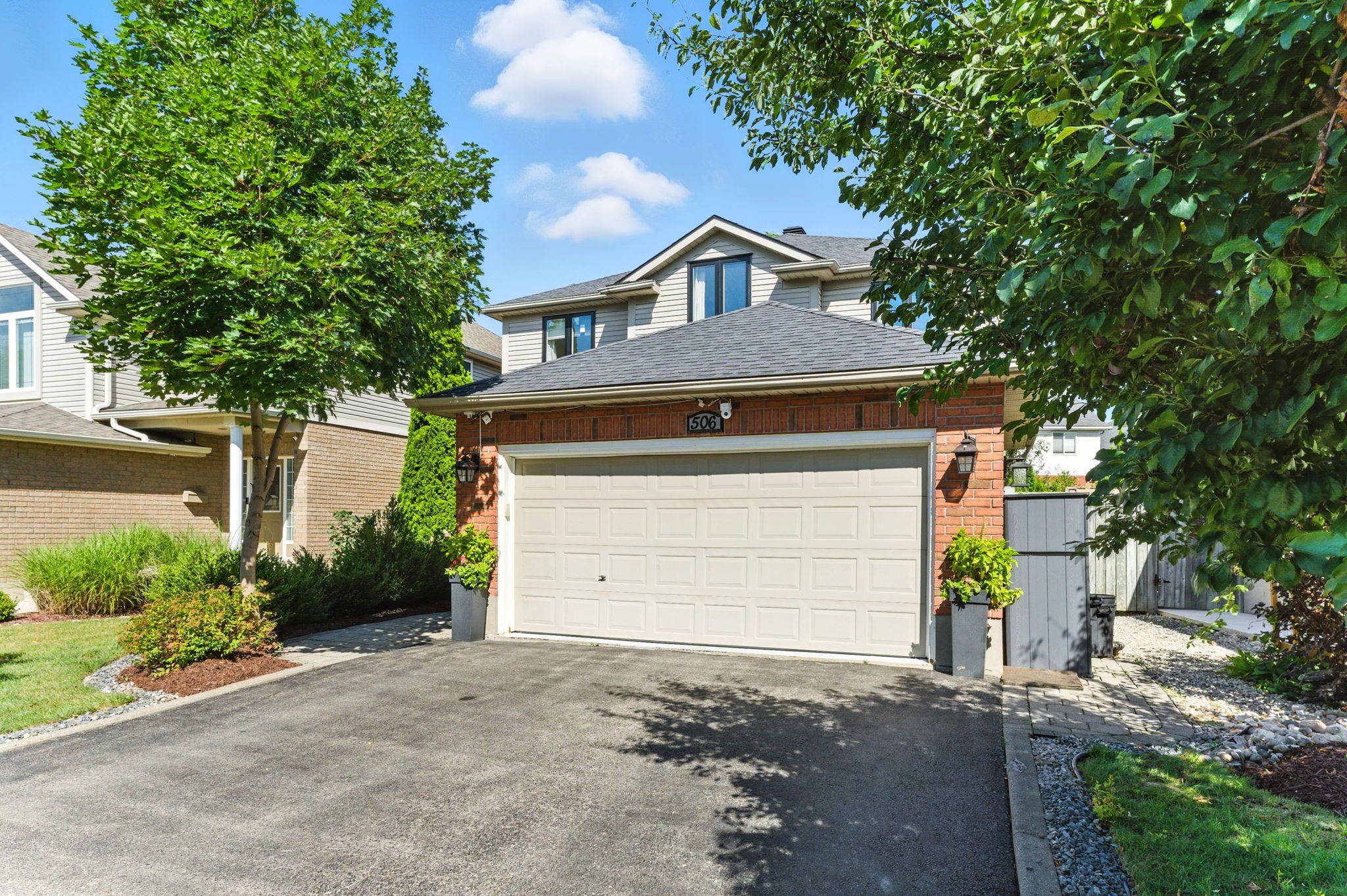 Waterloo, ON N2K 3Z8,506 Eastbridge BLVD