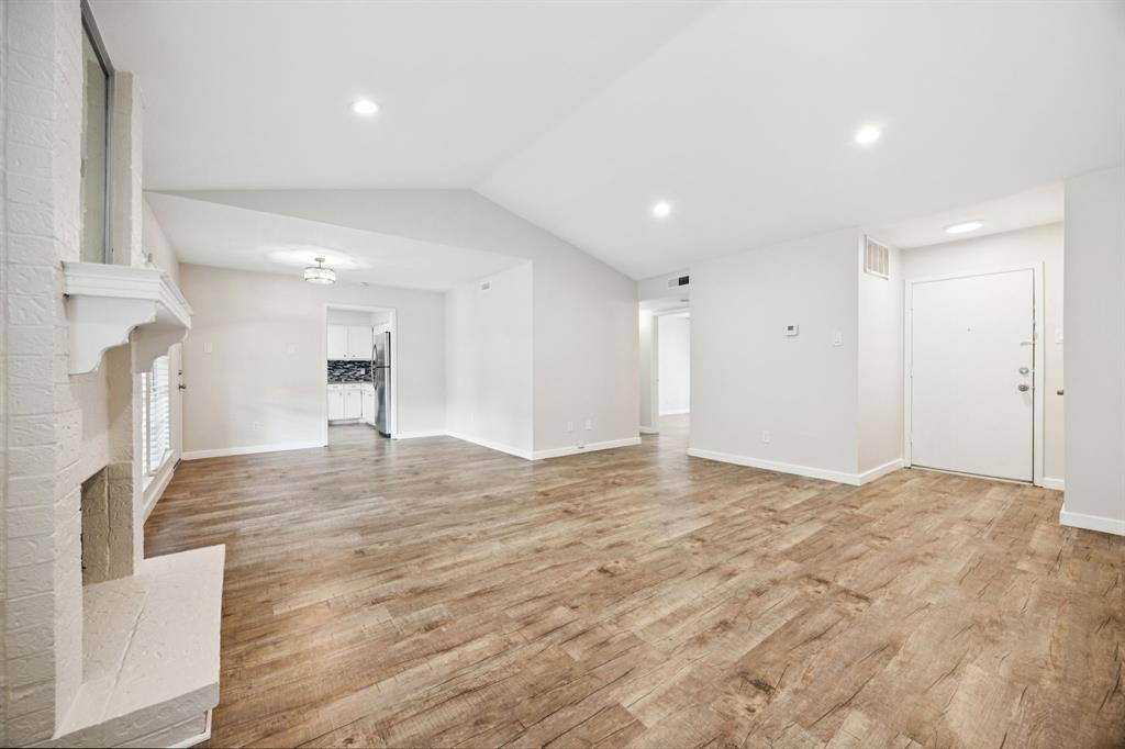 Dallas, TX 75230,10578 High Hollows Drive #266