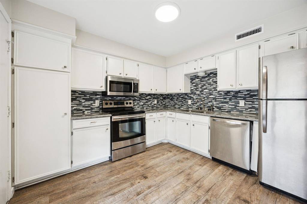 Dallas, TX 75230,10578 High Hollows Drive #266