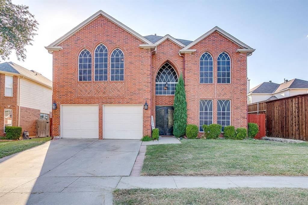 7855 Park Downs Drive, Fort Worth, TX 76137