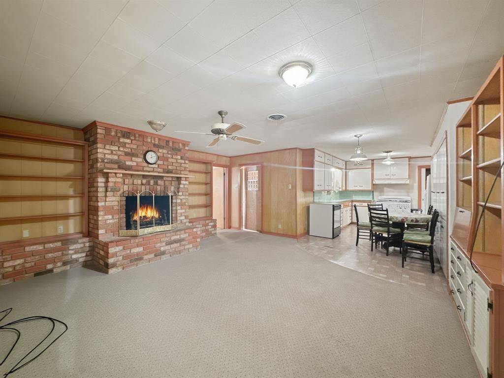 Gainesville, TX 76240,817 S Rusk Street