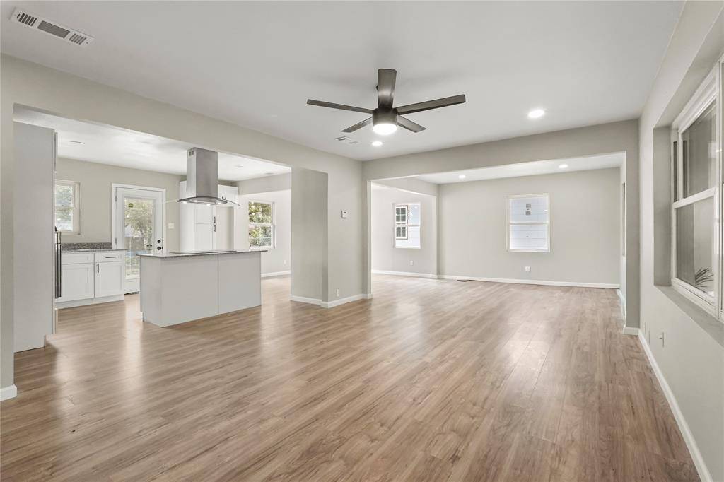 Arlington, TX 76010,2116 Ridgeway Street