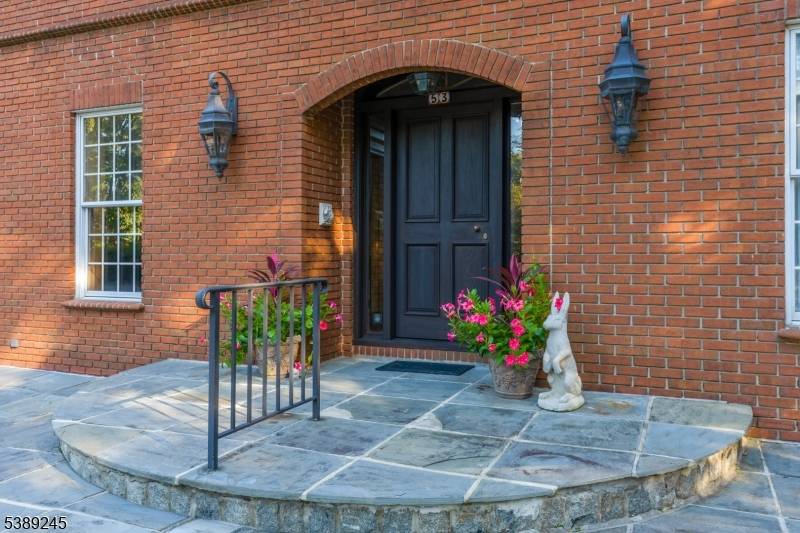 Watchung Boro, NJ 07069,53 Canterbury Ln