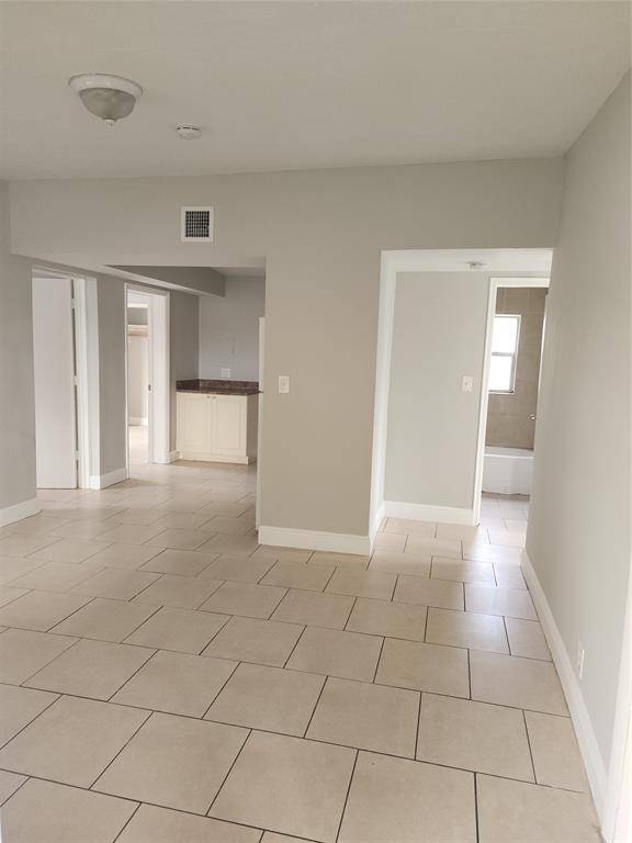 Opa-locka, FL 33054,1931 Wilmington Street