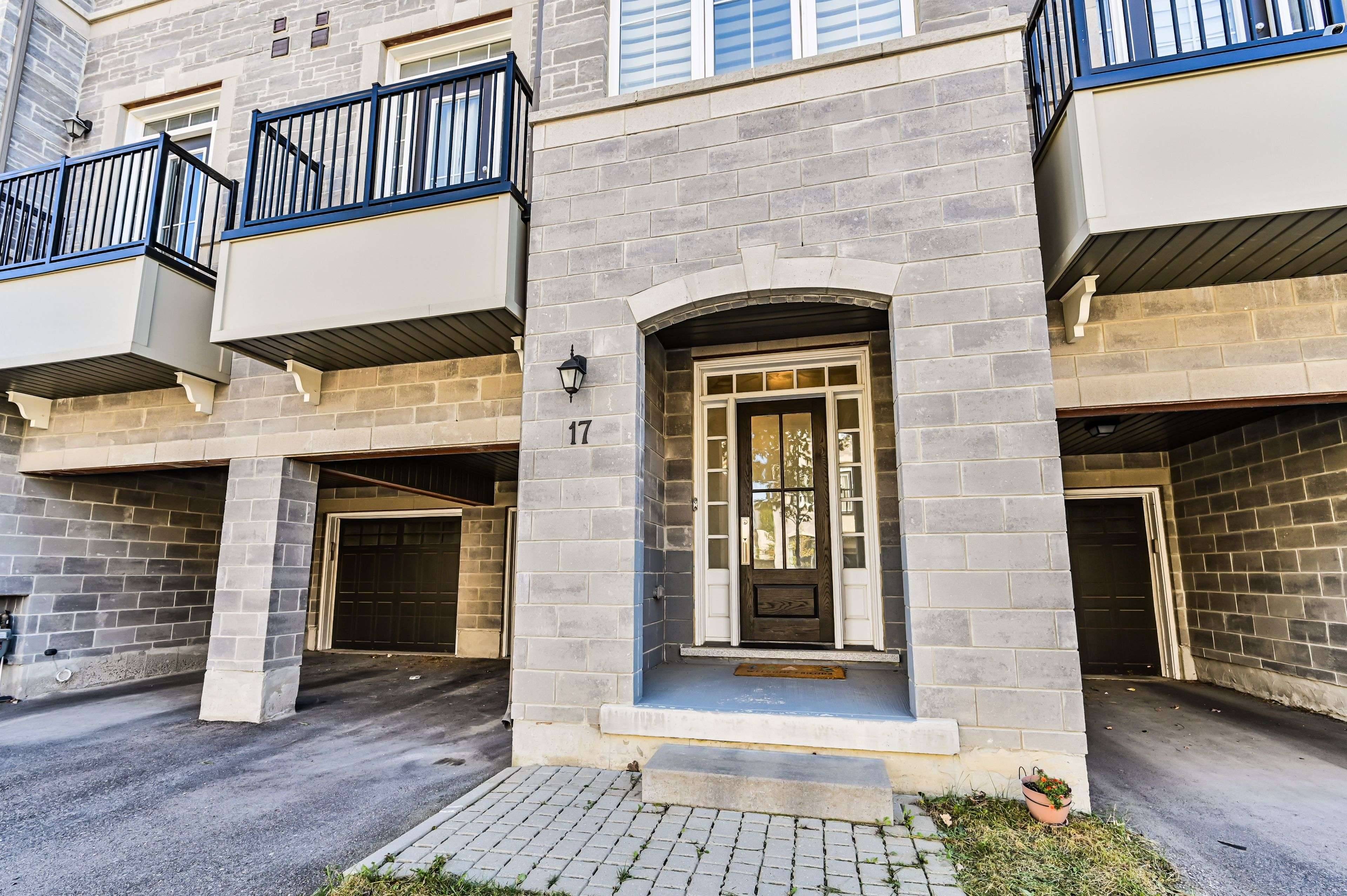 Markham, ON L6C 0Z4,17 Thomas Foster ST