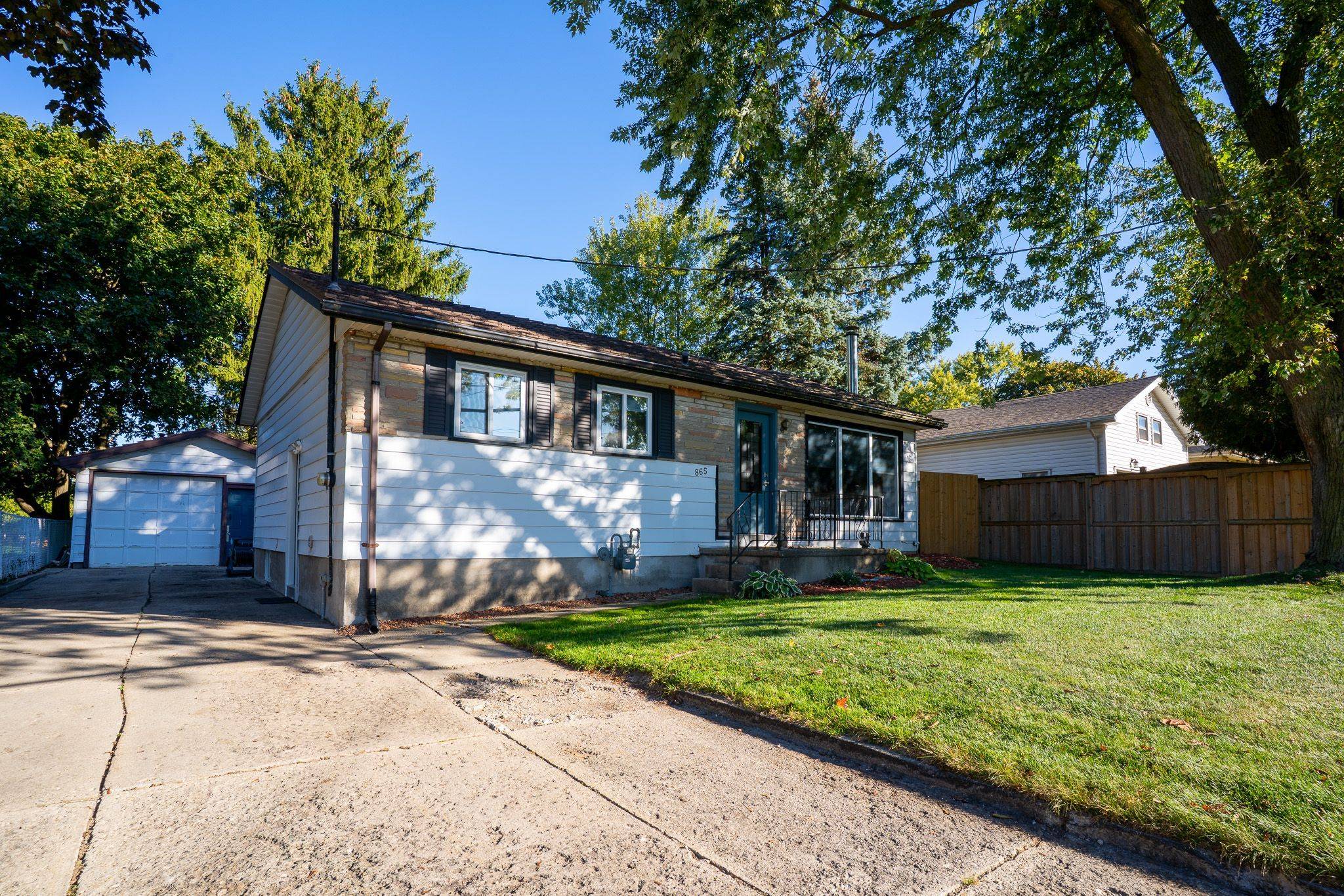 Woodstock, ON N4S 2J5,865 Alice ST