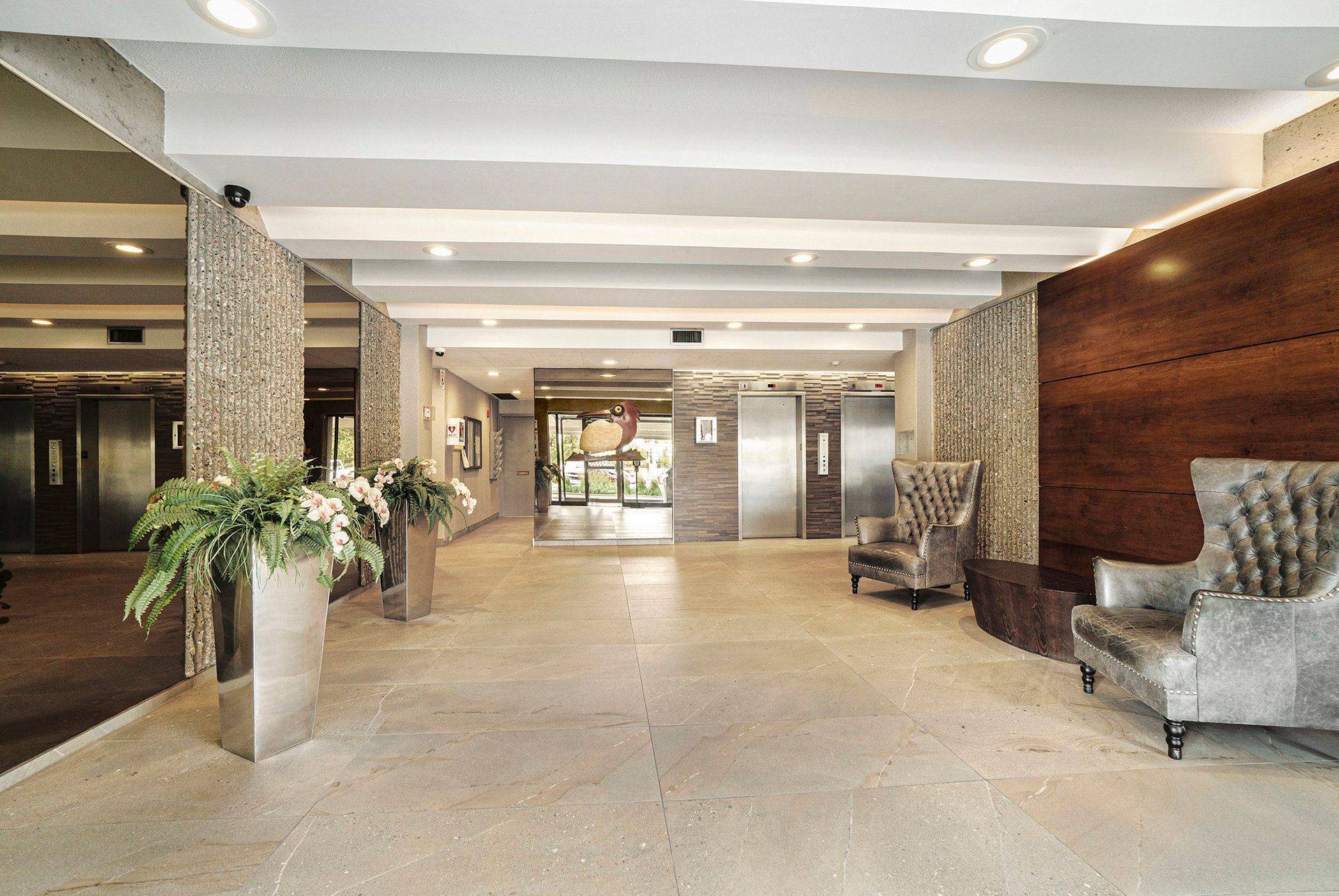 Woodroffe, ON K2B 8E4,1195 Richmond RD #1508