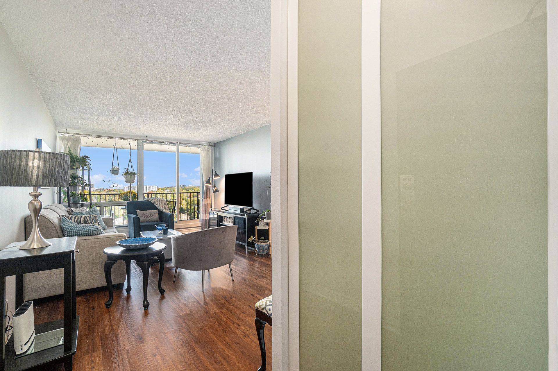 Woodroffe, ON K2B 8E4,1195 Richmond RD #1508