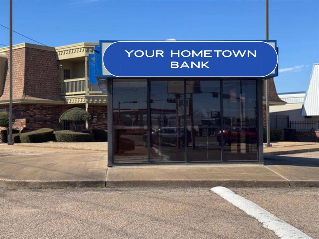 Cleburne, TX 76033,1500 W Henderson Street