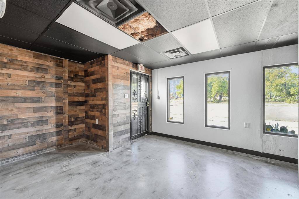 Fort Worth, TX 76104,300 E Pennsylvania Avenue