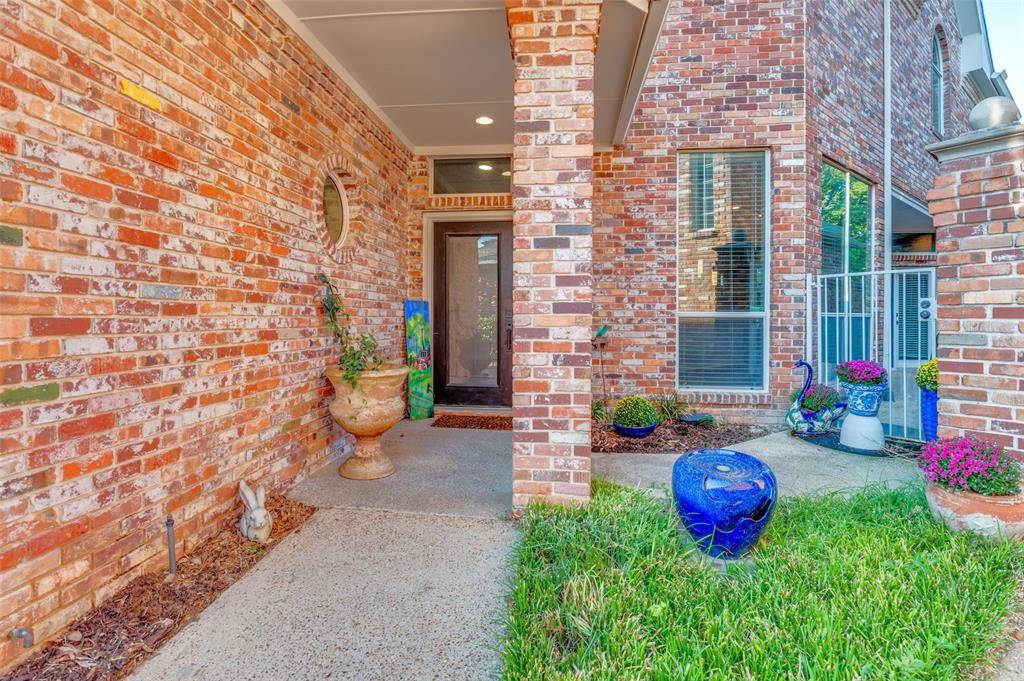 Arlington, TX 76012,529 Lochngreen Trail