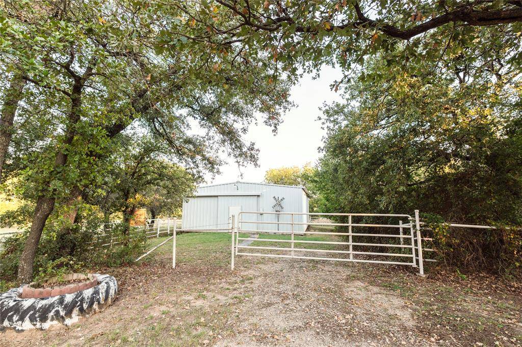 Nocona, TX 76255,2998 Old Bonita Road