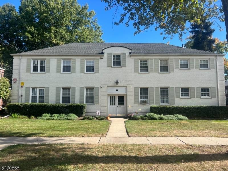 Cranford Twp., NJ 07016,3 C Parkway Village