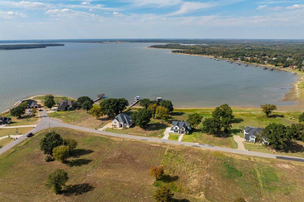 Mabank, TX 75143,32 Shoreline Drive