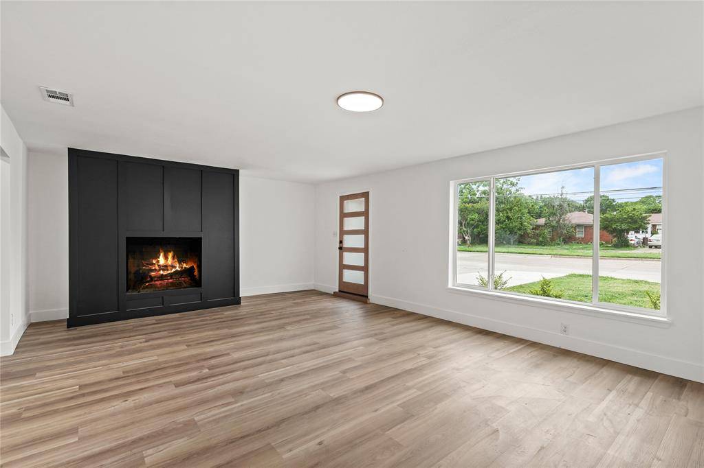 Dallas, TX 75217,7734 Bruton Road