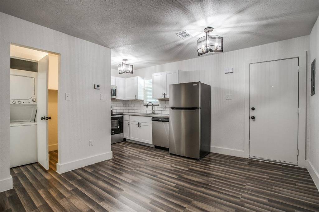 Dallas, TX 75206,5106 Live Oak Street