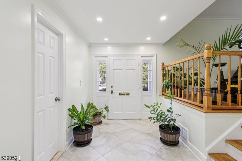 Scotch Plains Twp., NJ 07076,2004 Winding Brook Way