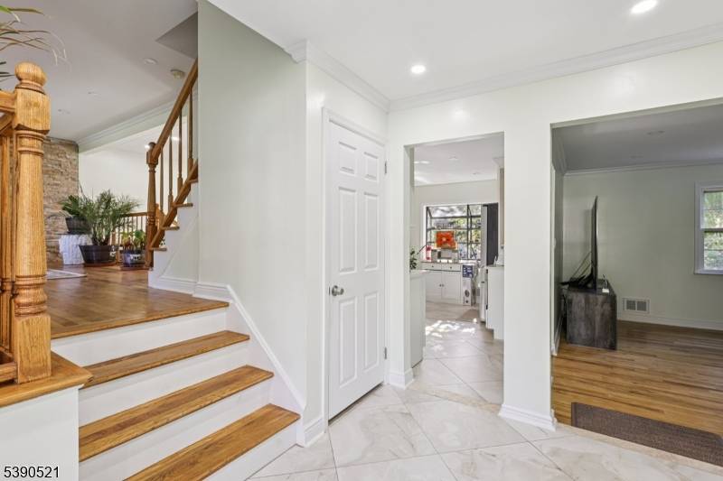 Scotch Plains Twp., NJ 07076,2004 Winding Brook Way