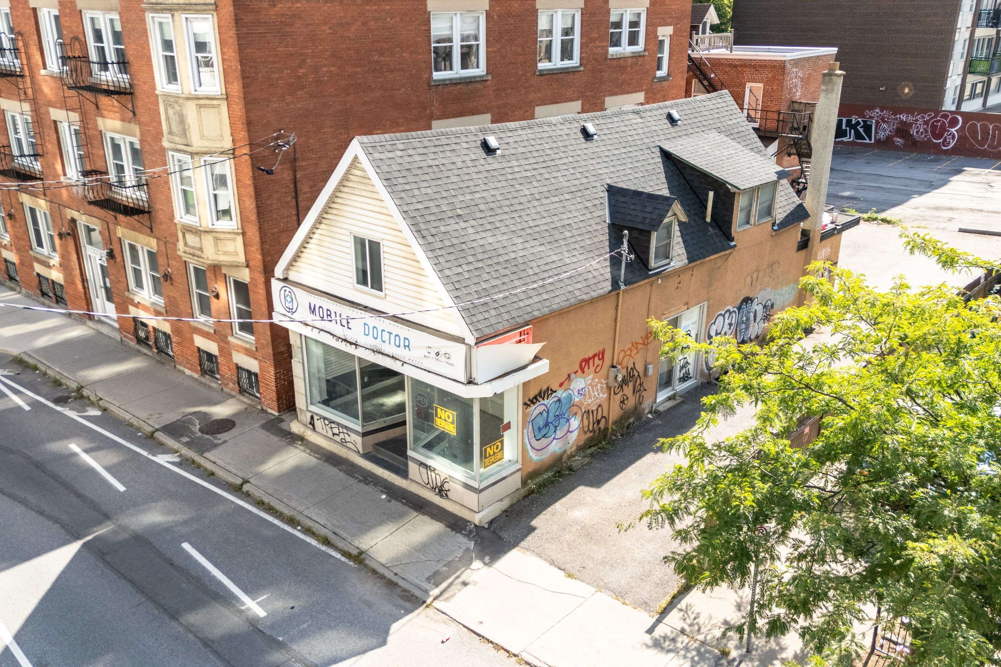 Ottawa Centre, ON K2P 1T5,168 O'connor ST