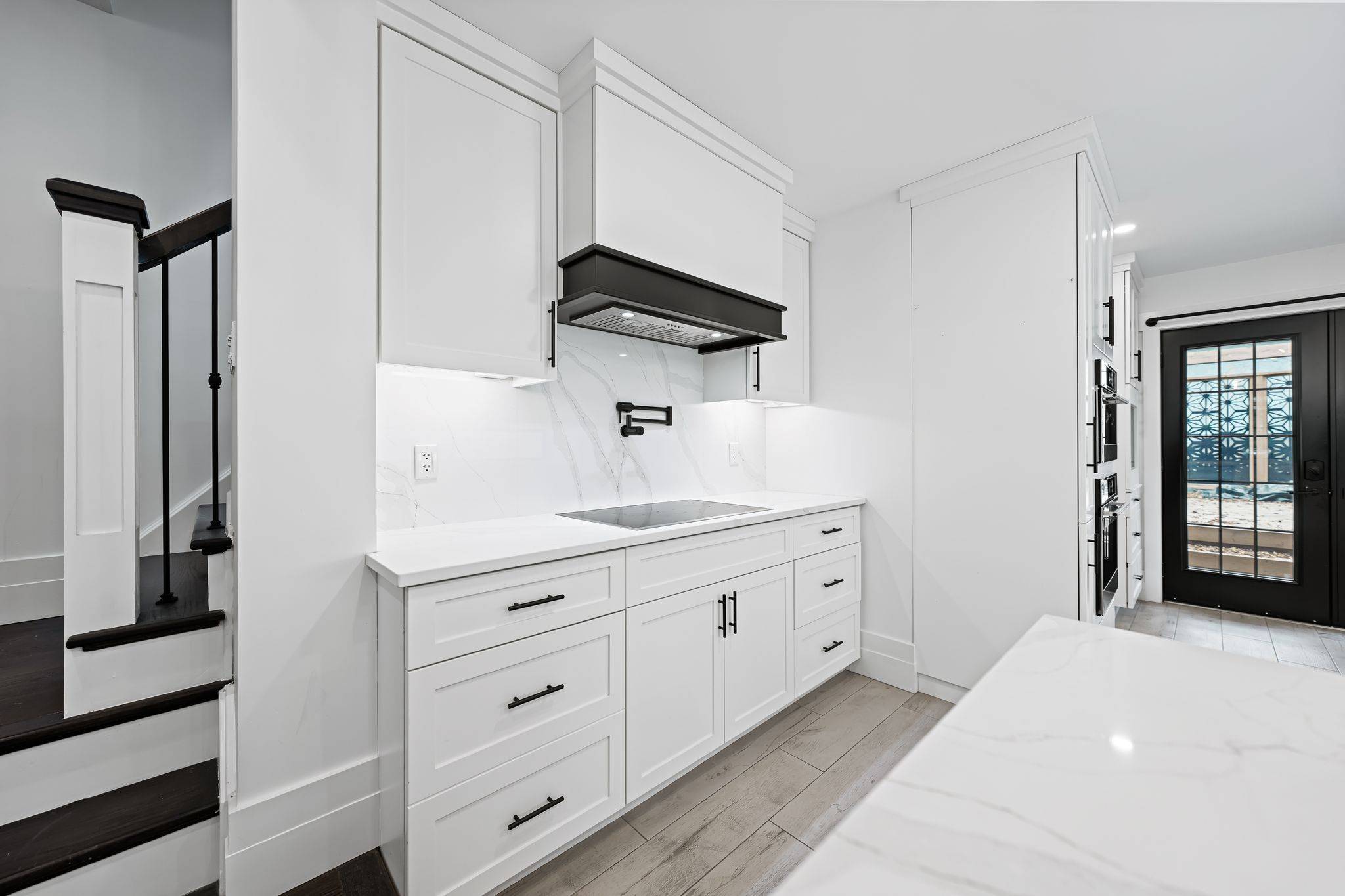 Guelph, ON N1E 4V2,114-116 Arthur ST